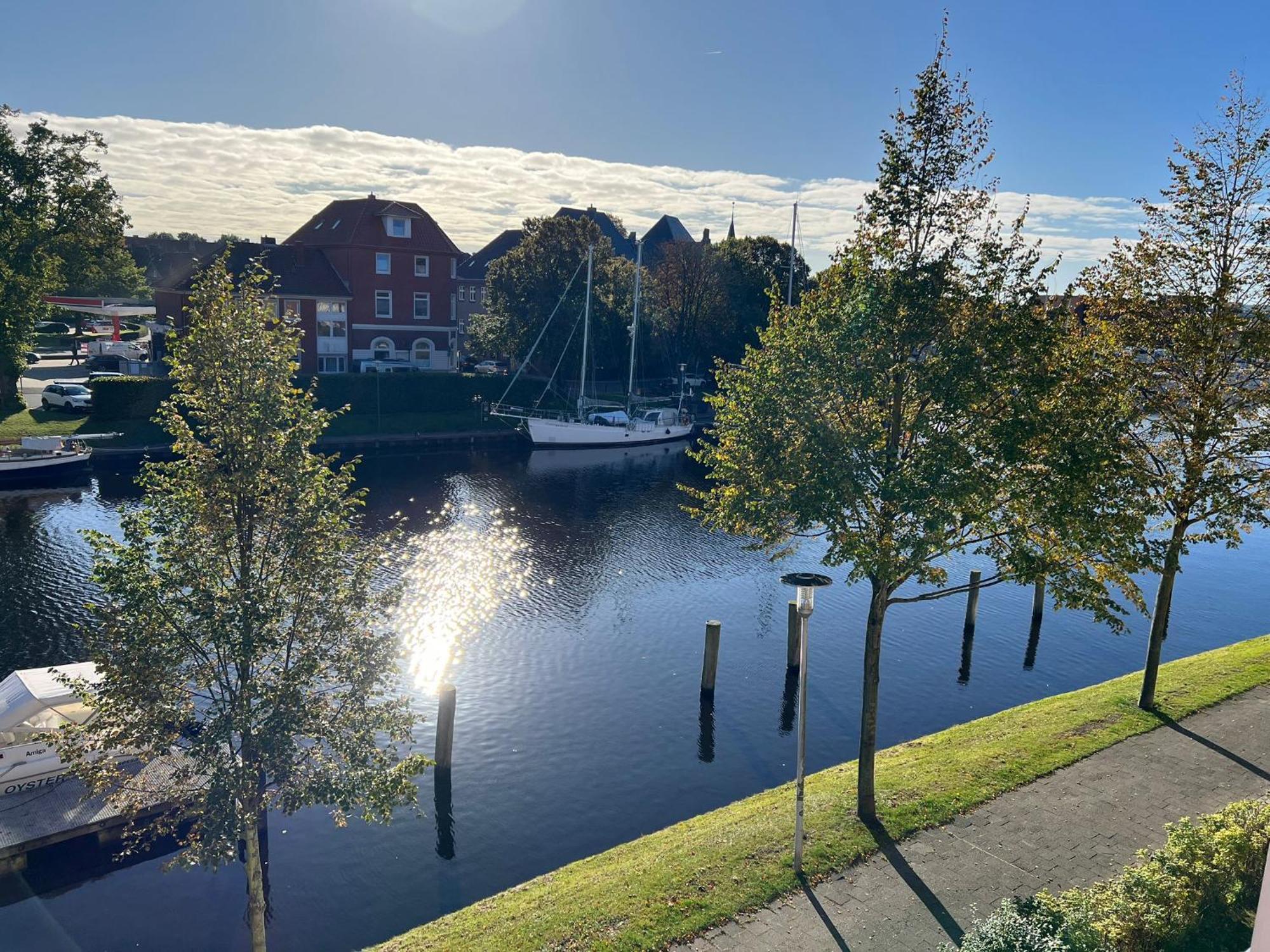 Gemuetliches Studio Im Stadtkern Mit Kanalblick Emden Luaran gambar